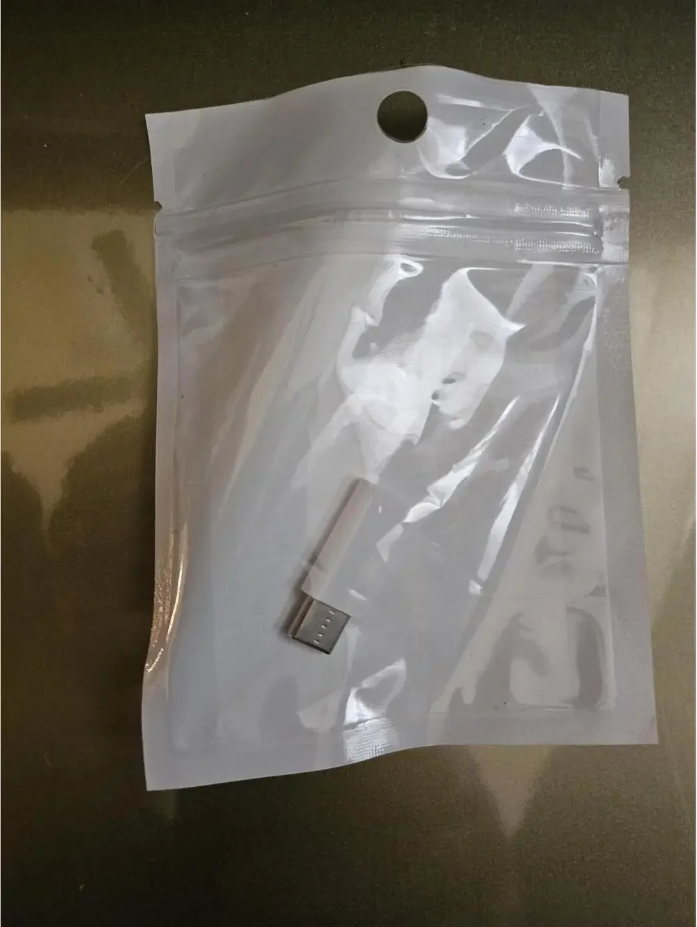 Apple adaptor to USB C - NEW - these work great